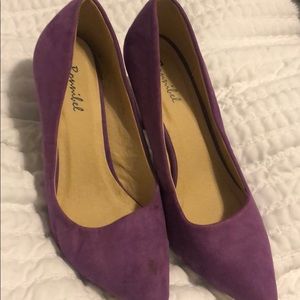 Bright purple pointy toe heels
